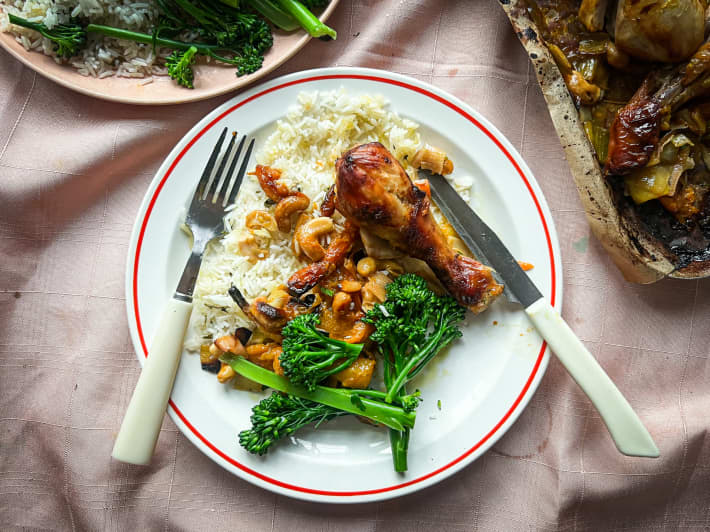 Apricot chicken tray bake
