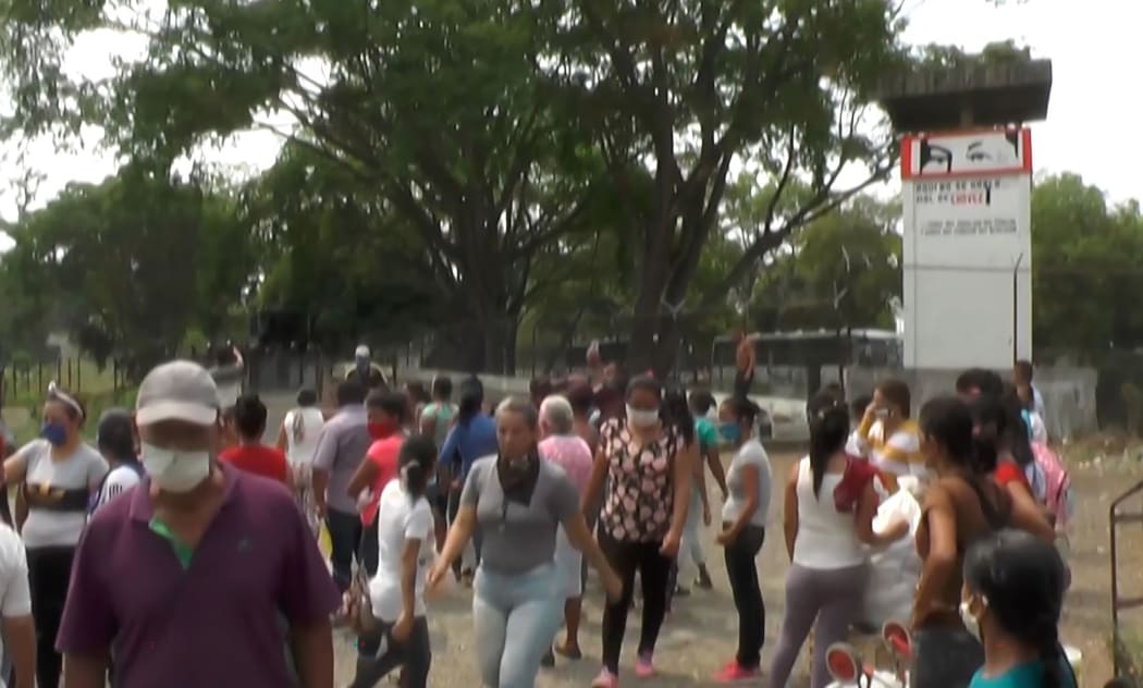 Relatives of inmates outside Los Llanos prison in western Venezuela.