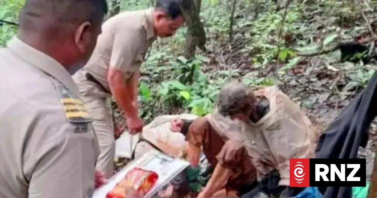 US woman found chained to tree in India tied herself, say police | RNZ