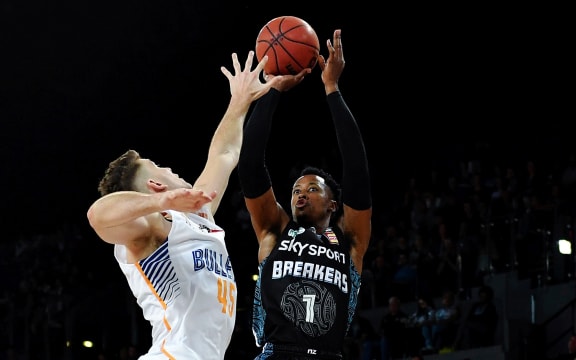 US import Scotty Hopson helped the Breakers to victory over the Brisbane Bullets.