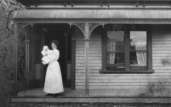 Brass Poppies a new chamber opera by Ross Harris and Vincent O'Sullivan