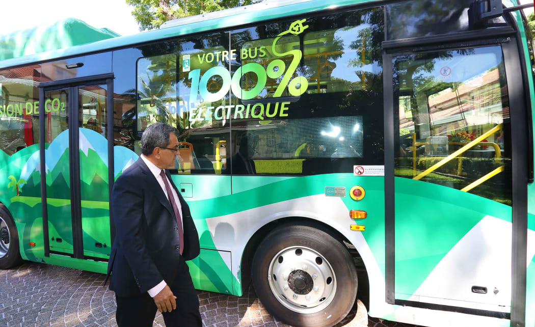 French Polynesian President receives 100% electric bus