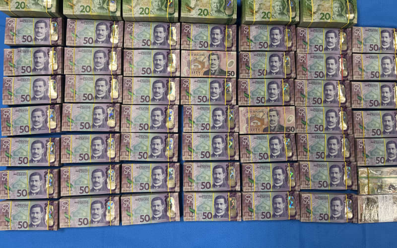 Operation Elusive: 10kgs of meth and $500,000 in cash seized | RNZ