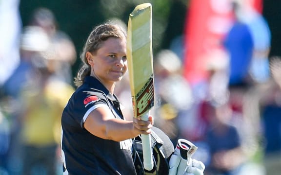 Suzie Bates scores a ton against Pakistan in Christchurch during the ICC World Cup 26th March.