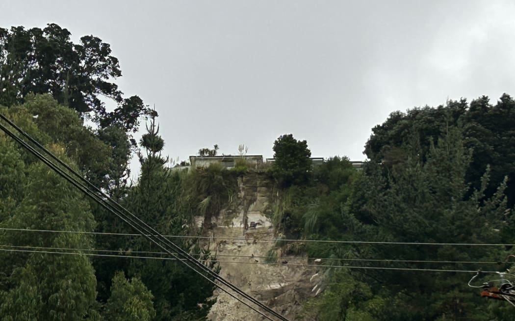 Wet weather in Whakatāne's Valley Road