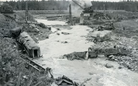 Archives Reference: AAVK W3493 D-1957, dated 27 December 1953. View of wreckage.