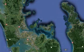 The claim extends from the Mahurangi Peninsula to the Firth of Thames, across the Manukau Harbour and up to Piha (marked with yellow stars).