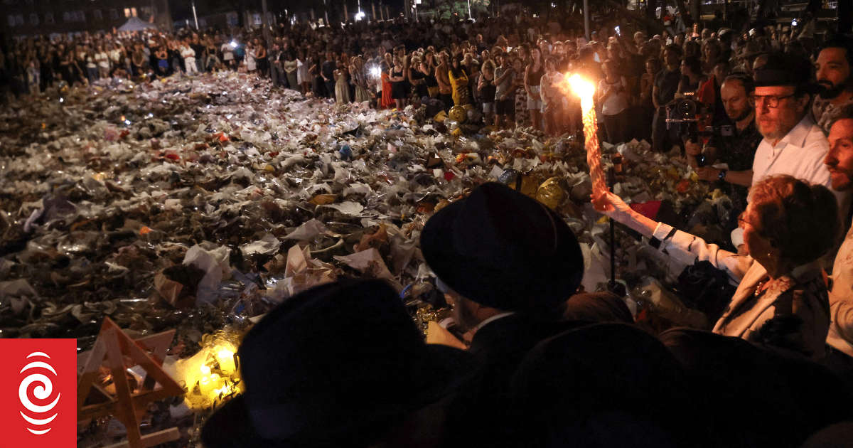 Australia stops in silence for Bondi Beach shooting victims