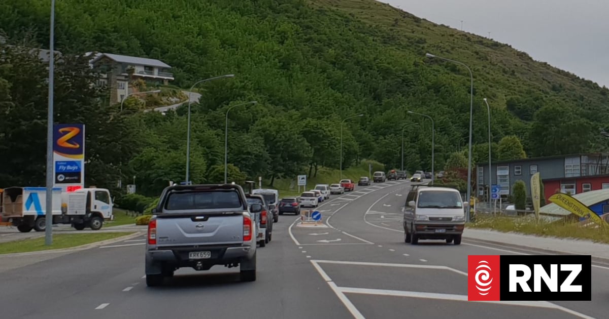 Queenstown mayor wants ideas on relieving traffic snarls