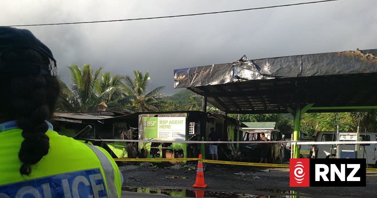 Early signs one Cook Islands commercial fire probably arson | RNZ