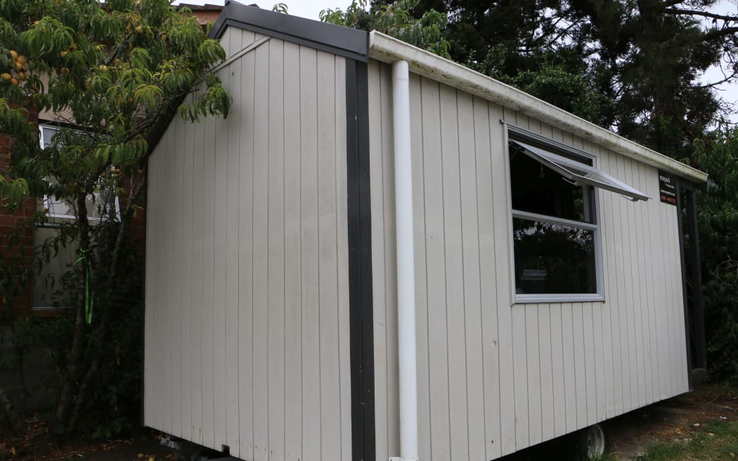 A cabin in Mangere Bridge.