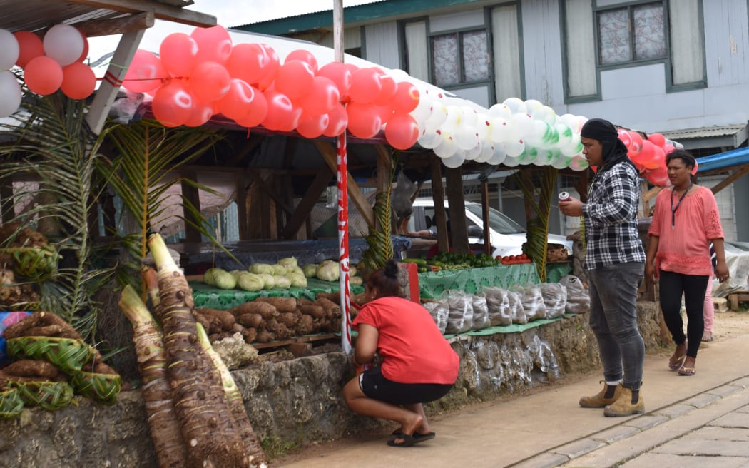 Decorated market on Vuna Road, Nuku'alofa.