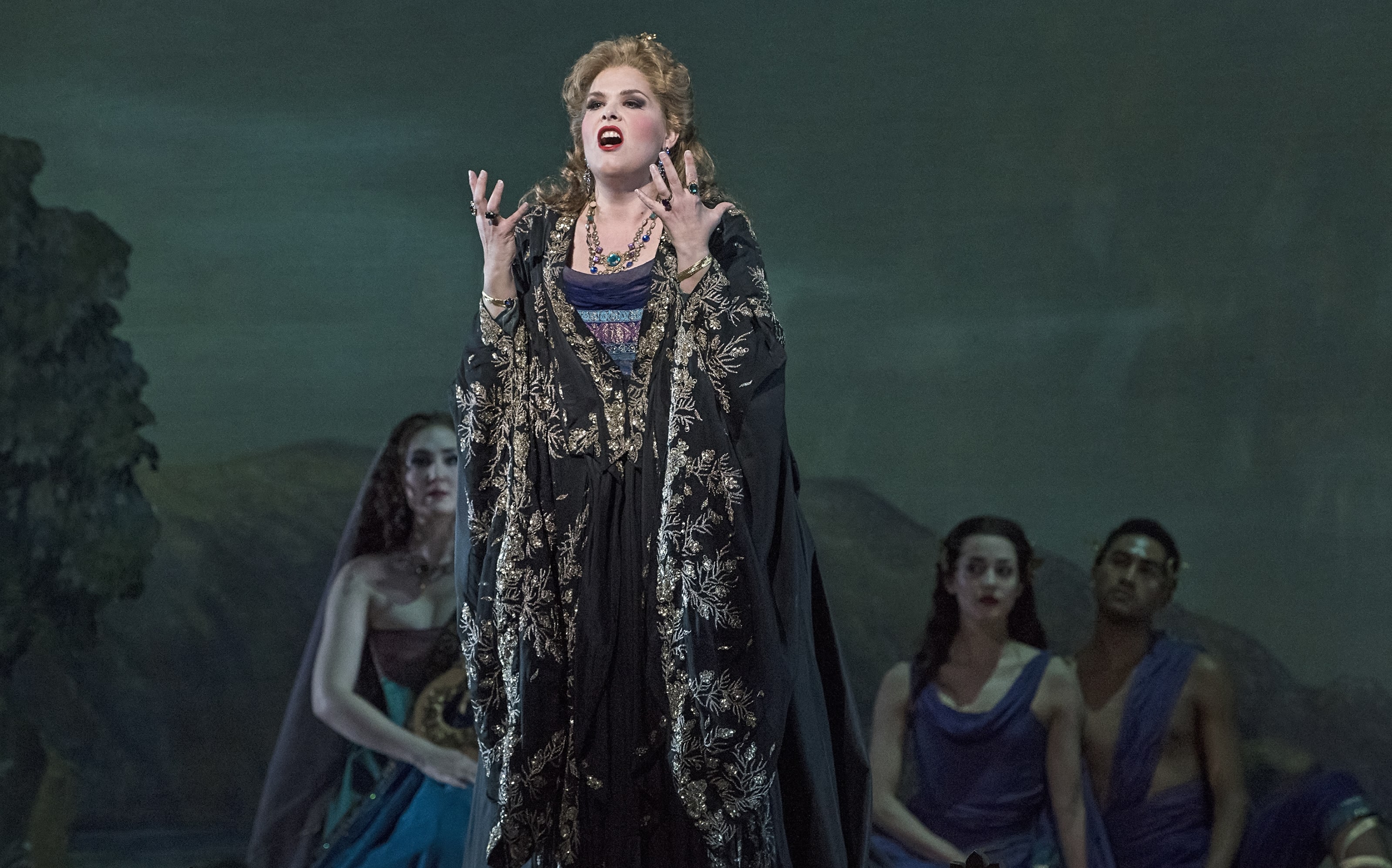 Jennifer Check as Helen of Troy in Boito's'Mefistofele'