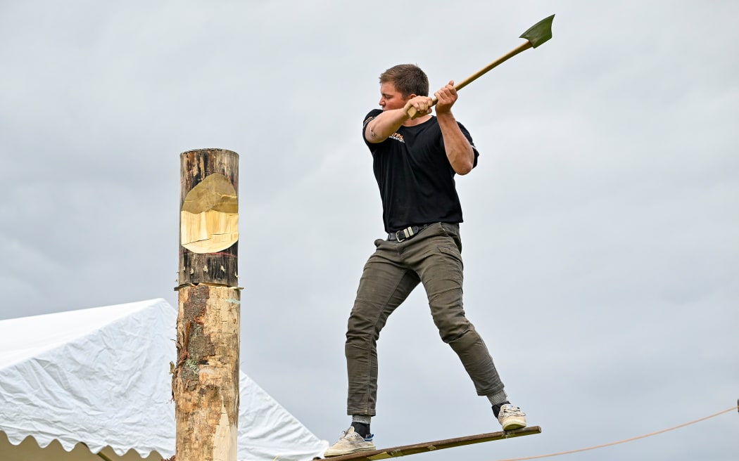 Jack Jordan during the Men’s Springboard Competition.
Stihl Timbersports New Zealand Championships at Kumeu Showgrounds, Kumeu, New Zealand on Saturday 12th March 2022.
Mandatory credit: © Alan Lee / www.photosport.nz