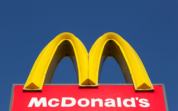 A McDonald's sign.