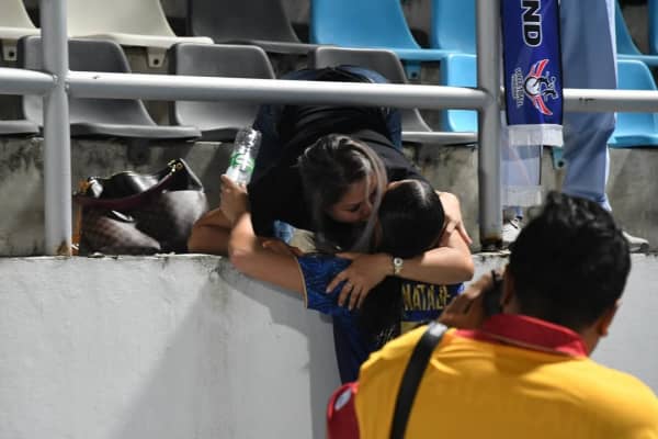 Thai-New Zealander Natalie Olson receiving family support from the stands.