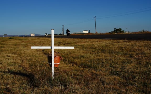 road toll cross generic white
