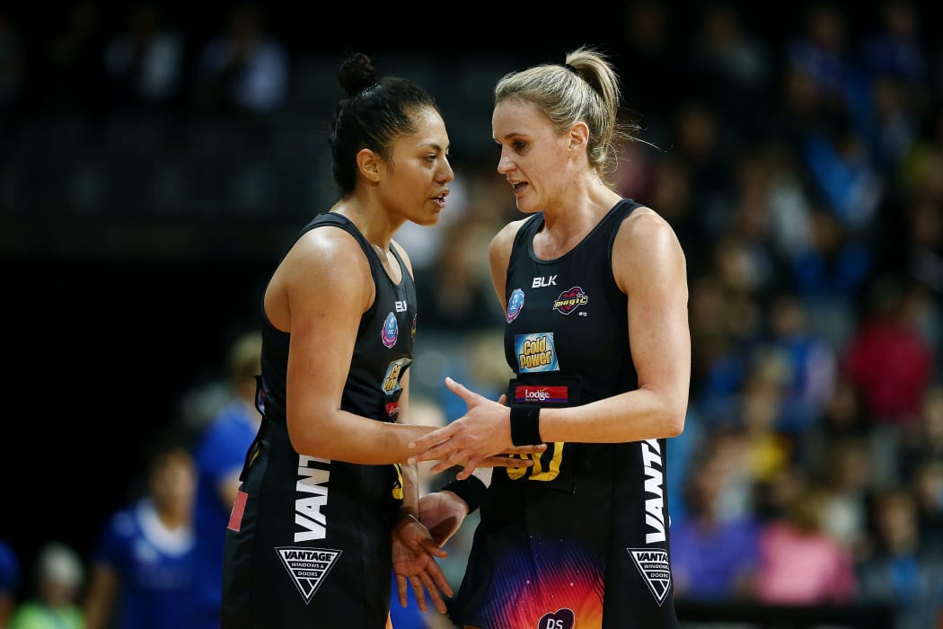 Kristiana Manu'a and Leana De Bruin formed a formidable defensive partnership in the 2015 and 2016 ANZ Championship seasons.