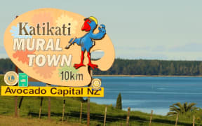 Katikati Welcome Sign