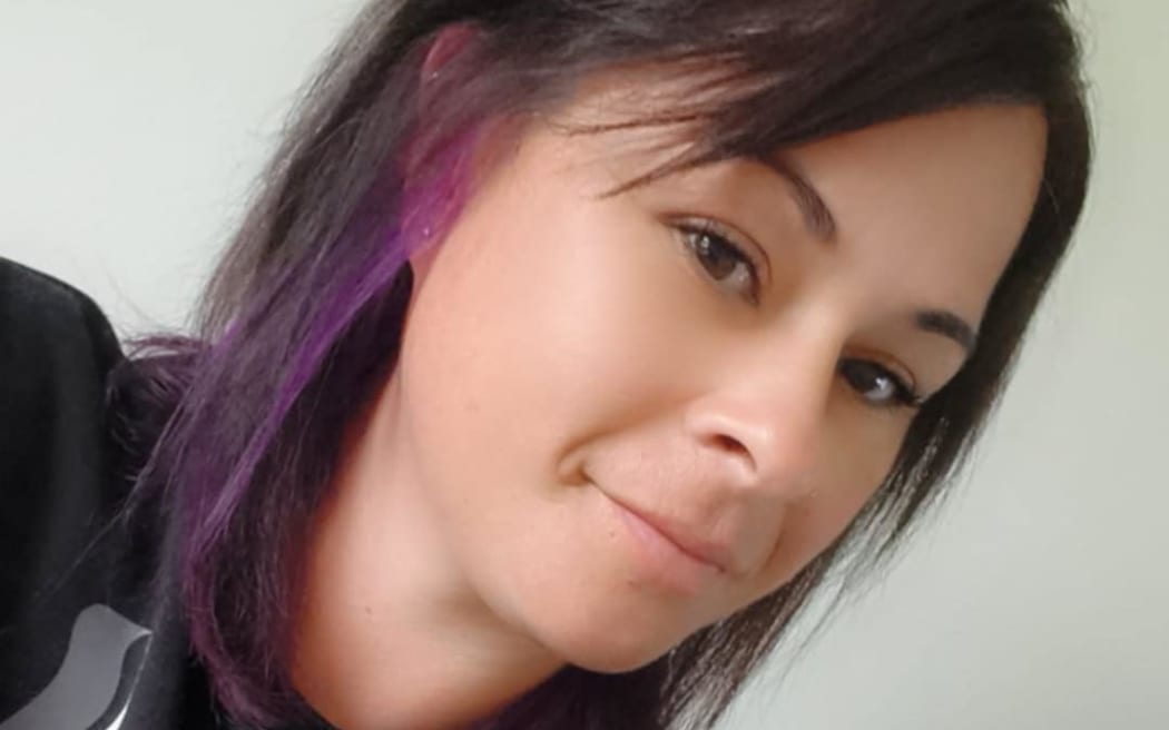 Bex - a kaimahi (volunteer) with the charity programme Adopt A Granny in Kaitaia