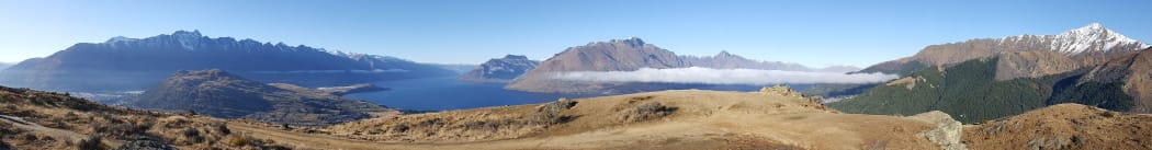 The Queenstown Basin and Lake Wakatipu.