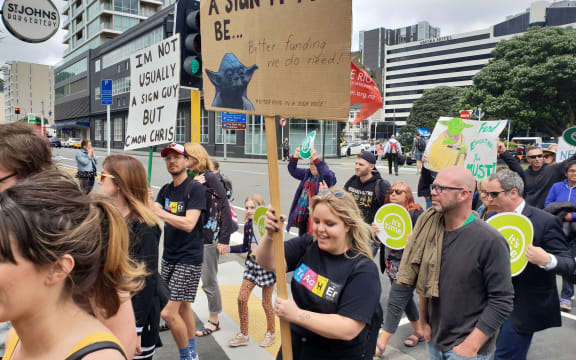 Primary teachers and principals in Wellington hold a rally on the last day of a week of strike action around the country.