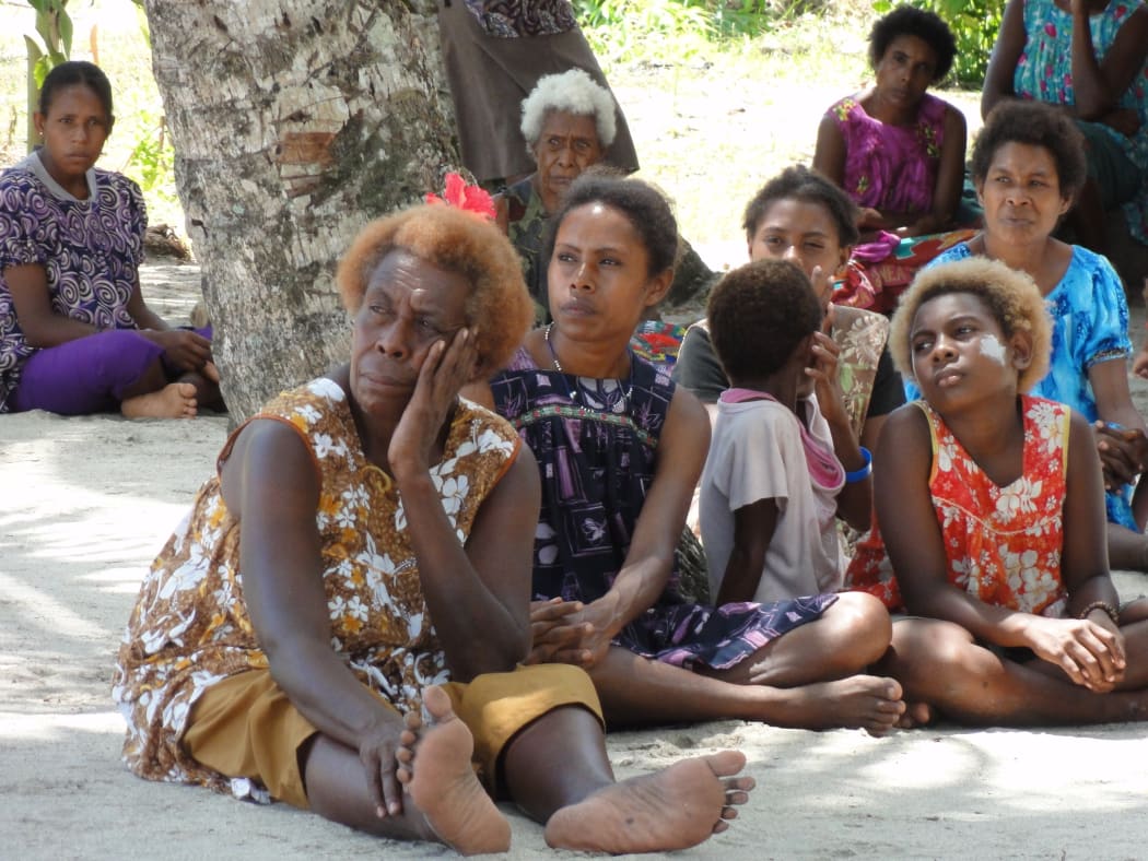 Women in Lae, Papua New Guinea