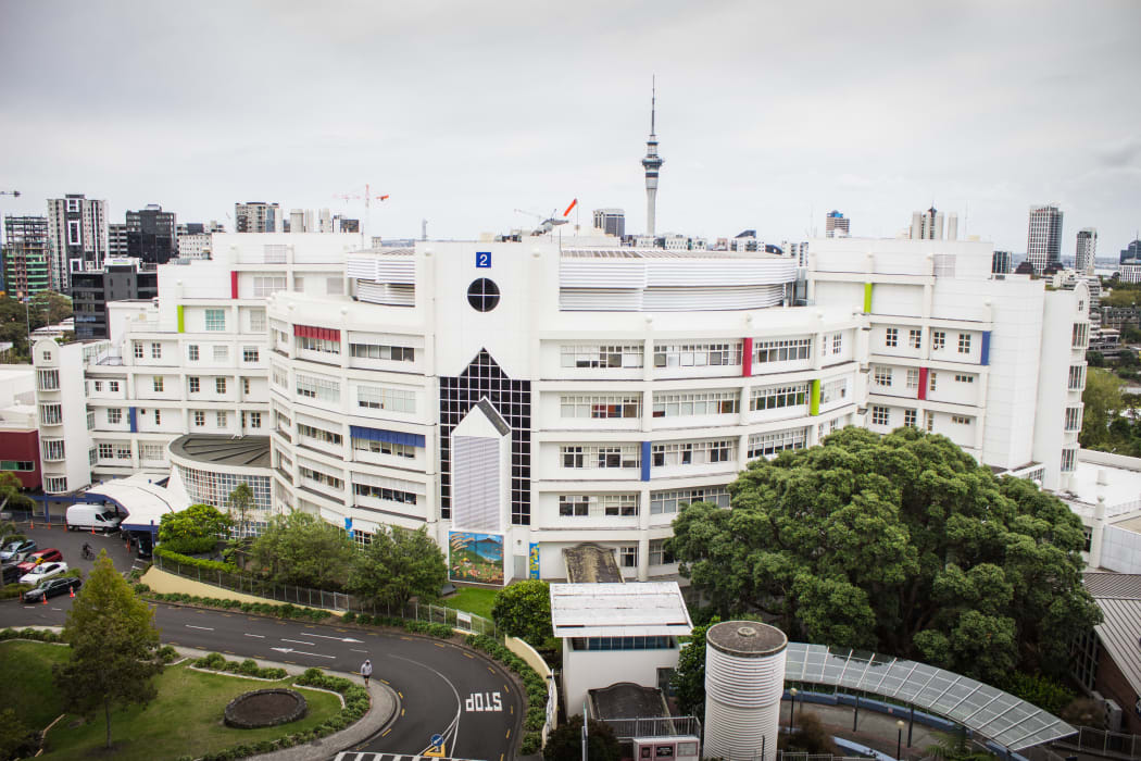 Starship hospital