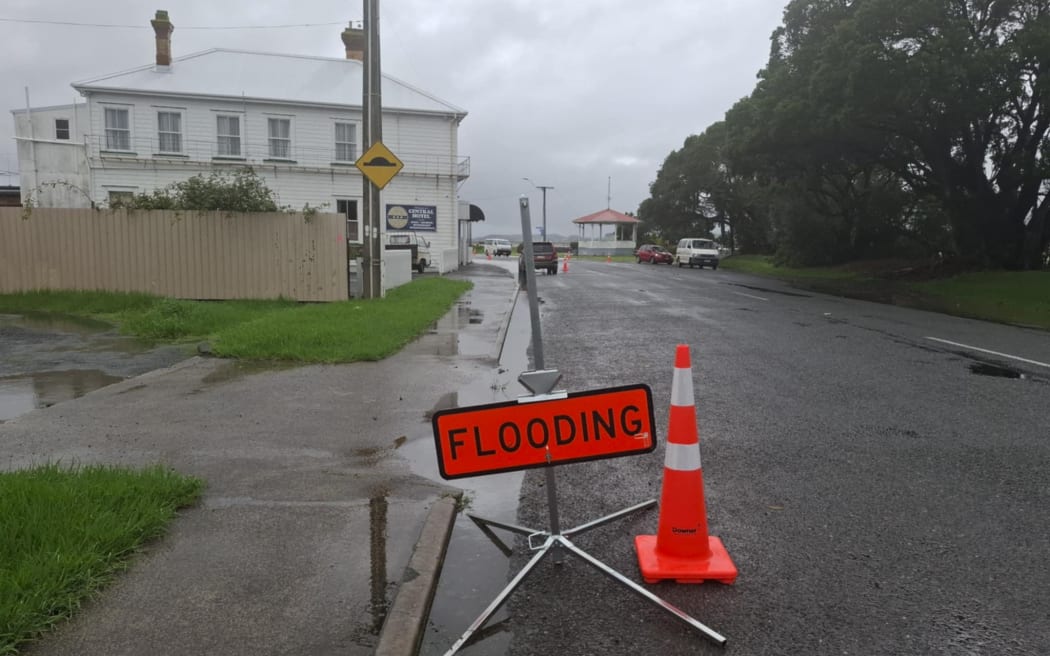 Dargaville motorists are being warned to be alert for flooding.