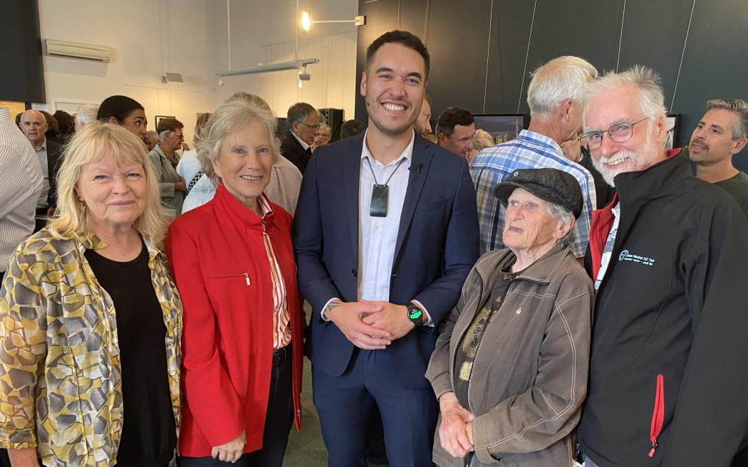 Far North Mayor Moko Tepania (centre) with his constituents in Kerikeri (from left) Annette Main (Tapuaetahi), Inge Bremer (KerikerI), Judith Reinken (Omapere) and Rolf Muller-Glodde (Kerikeri).