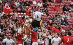 Tonga win a lineout against Canada in Pacific Nations Cup.