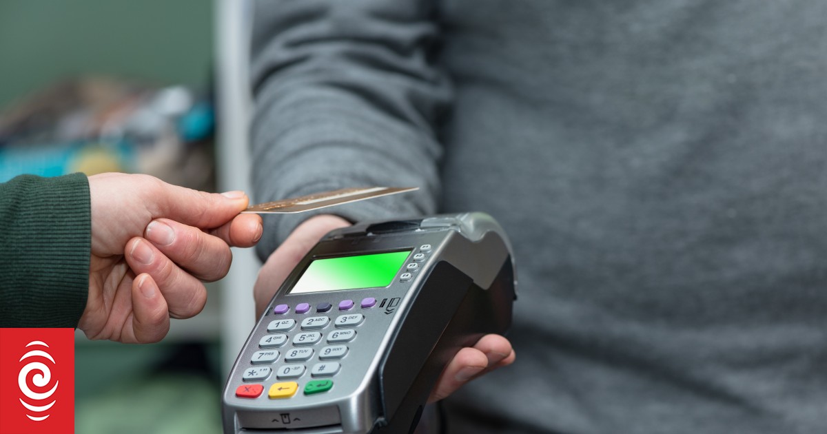 Check before you tap: Consumer warning over PayWave surcharges - Vimarsana News