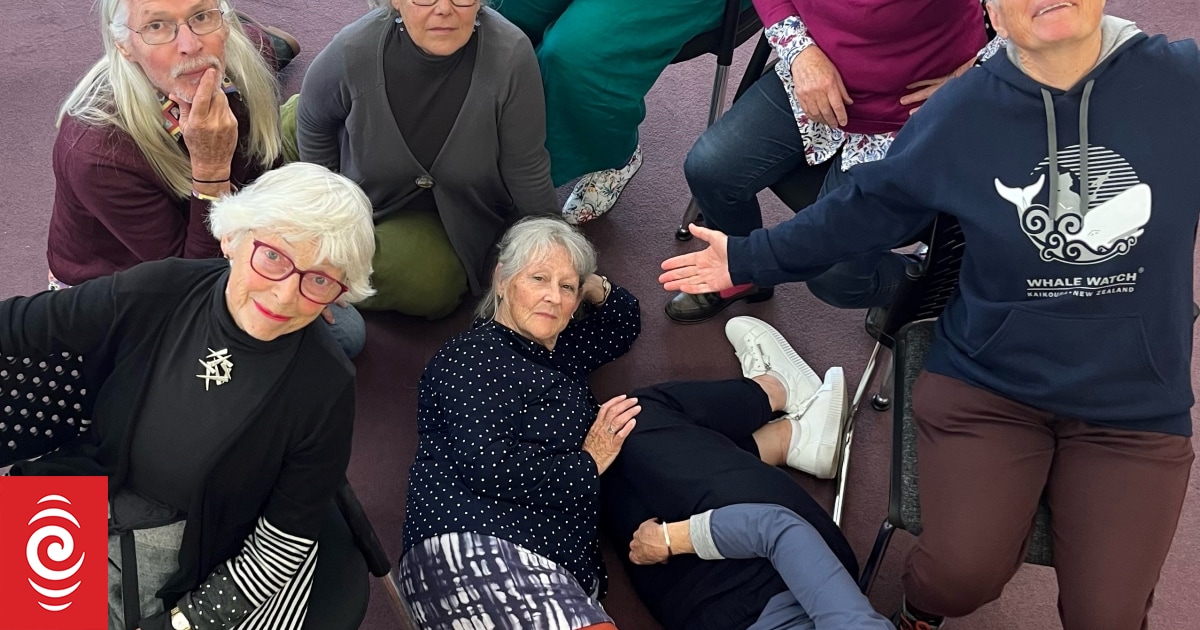 Writing and performing a third act in your ‘third age’ | RNZ