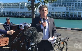Labour pledges new Dunedin hospital as National ups Great Walk tourist fee: RNZ Checkpoint