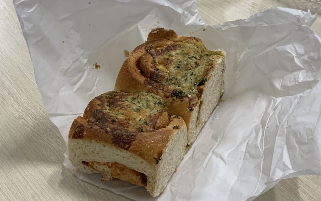 Lunches delivered to Haeata Community Campus last Friday included "two big hunks of frozen bread, masquerading as a savoury scroll".