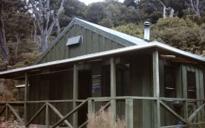 DOC hut on the Rakiura Track