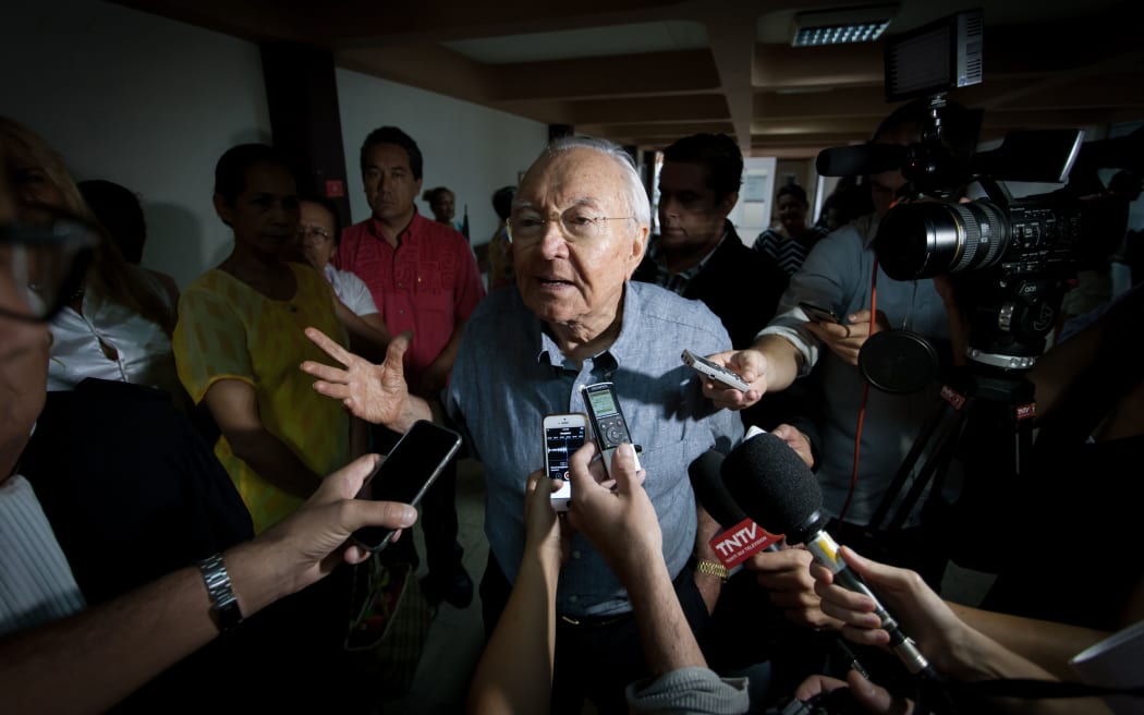In 1997, Gaston Flosse was a political heavyweight in French Polynesia. He had a spy agency run from his office to monitor opponents and mistresses, while the Chriac government in Paris turned a blind eye - Mr Flosse supported nuclear tests in 1995.