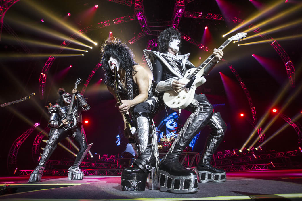 Kiss in 2015