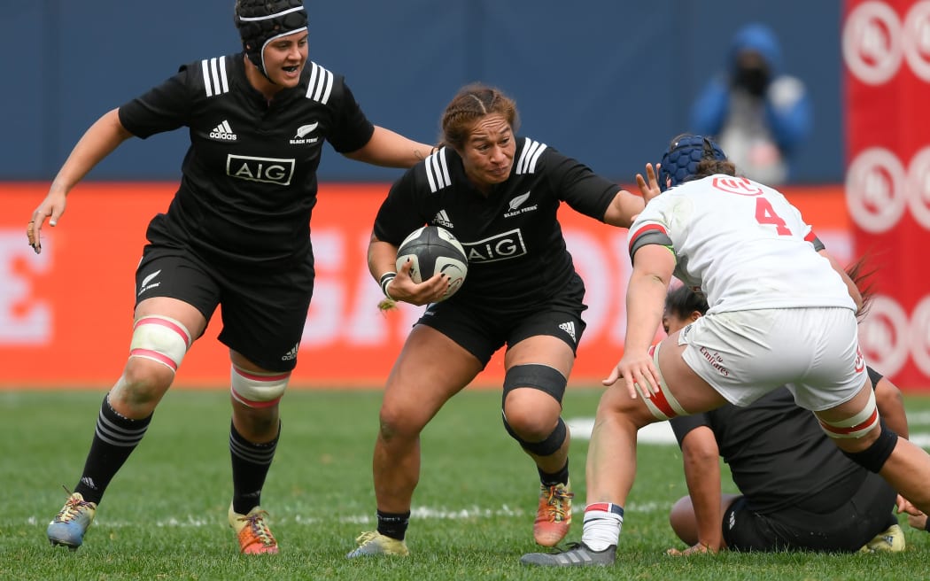 Black Ferns captain Fiao'o Fa'amausili on the burst against the USA in Chicago.