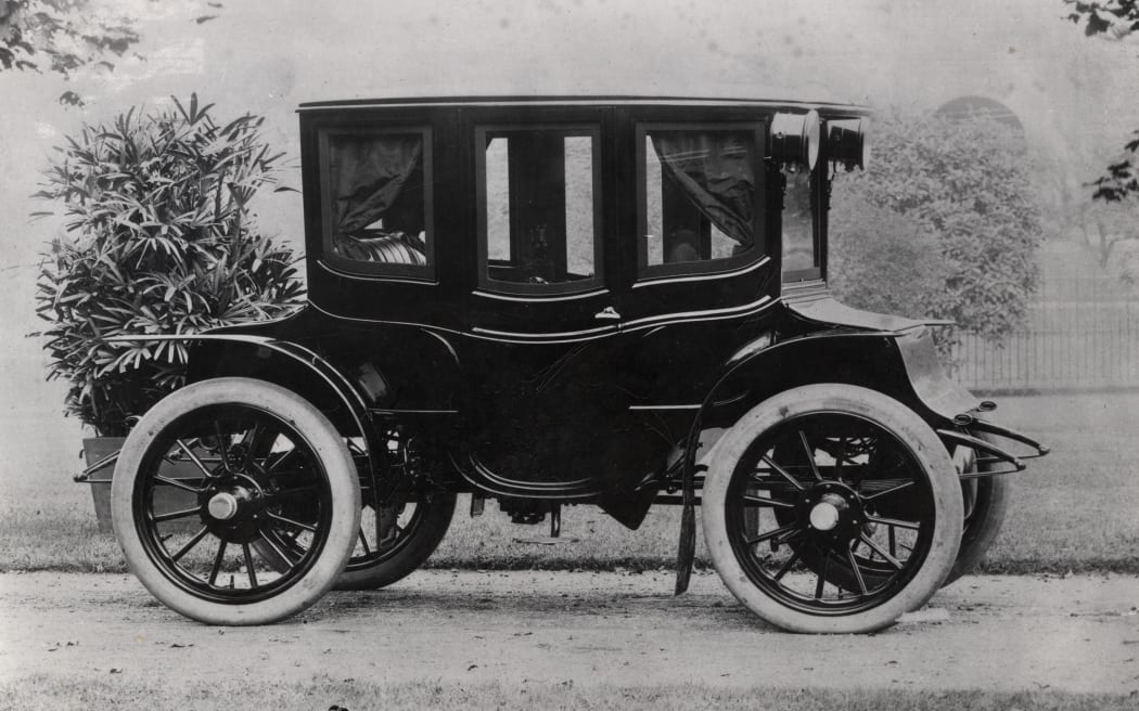 Baker Electric automobile.