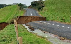 Manukau Heads Rd in the Awhitu Peninsula