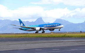 Air Tahiti Nui's new jet, a Boeing Dreamliner, in Tahiti