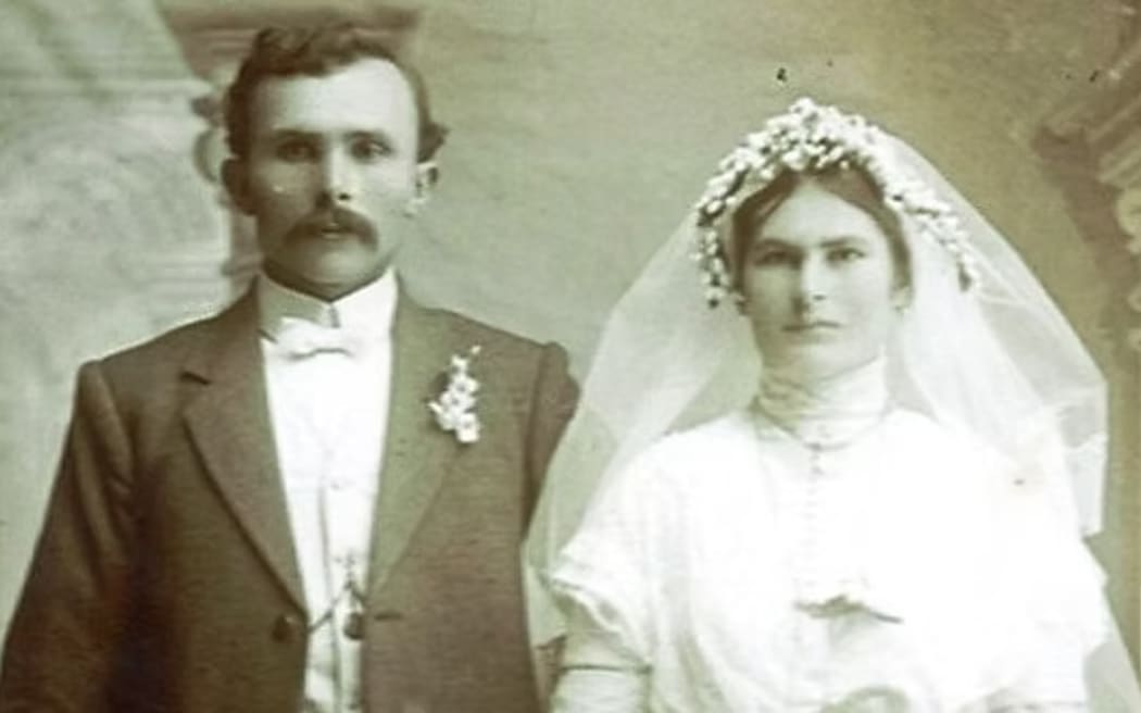 Simun married Matija Mercep in 1913