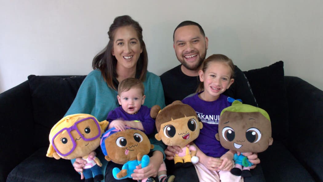 Pipi Mā dolls creator Kristin Ross and family.