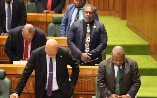 Papua New Guinea MPs pray for wisdom in Parliament, 25 August 2026, ahead of their debate on whether to ratify Bougainville's vote for independence.