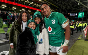 Ireland’s Bundee Aki with family 2020.