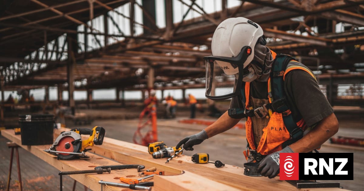 rnz.co.nz - RNZ | Te Reo Irirangi o Aotearoa - Inside New Zealand's shrinking building and construction industry