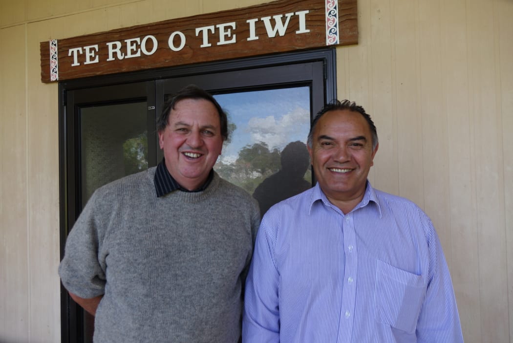 Nigel Studdart and Les Wakefield at Pehiaweri Marae.