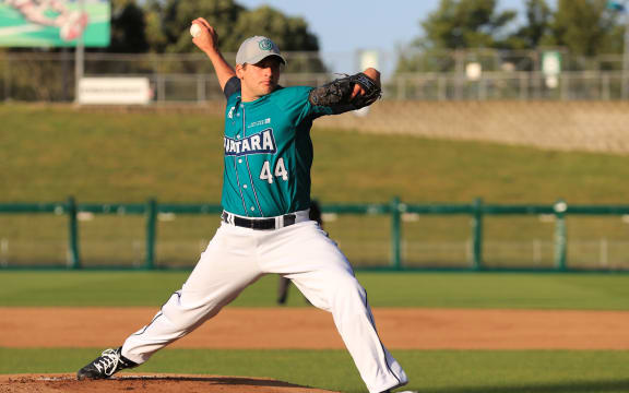 Jimmy Boyce (Auckland Tuatara) - Photo SMPIMAGES/Baseball Australia. Action from the Australian Baseball League 2019/20 Round 1 clash between the Auckland Tuatara v Perth Heat played at North Harbour Stadium, Auckland New Zealand.