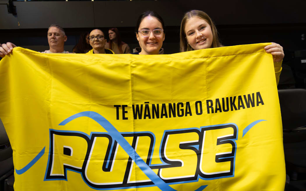 Fans of the Wellington Pulse.